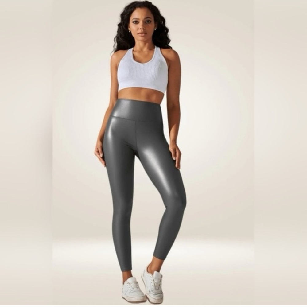 Yogalicious Faux Leather NWT super high rise fleece lined ankle tight sz S